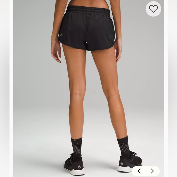 Lululemon Hotty Hot 2.5” Inseam Short In Black Size 6 - Picture 4 of 14